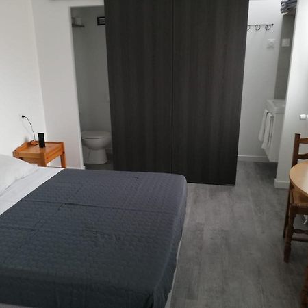 Le Breton Hotel Basse-Indre Exterior foto