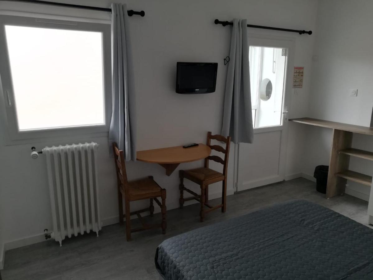 Le Breton Hotel Basse-Indre Exterior foto